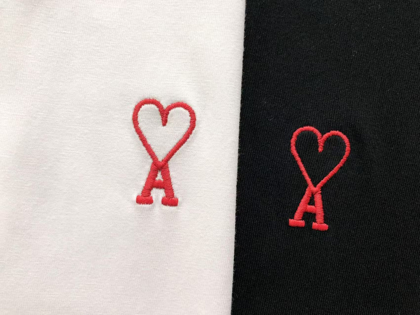 Camiseta AMI Paris Outline Heart Minimal