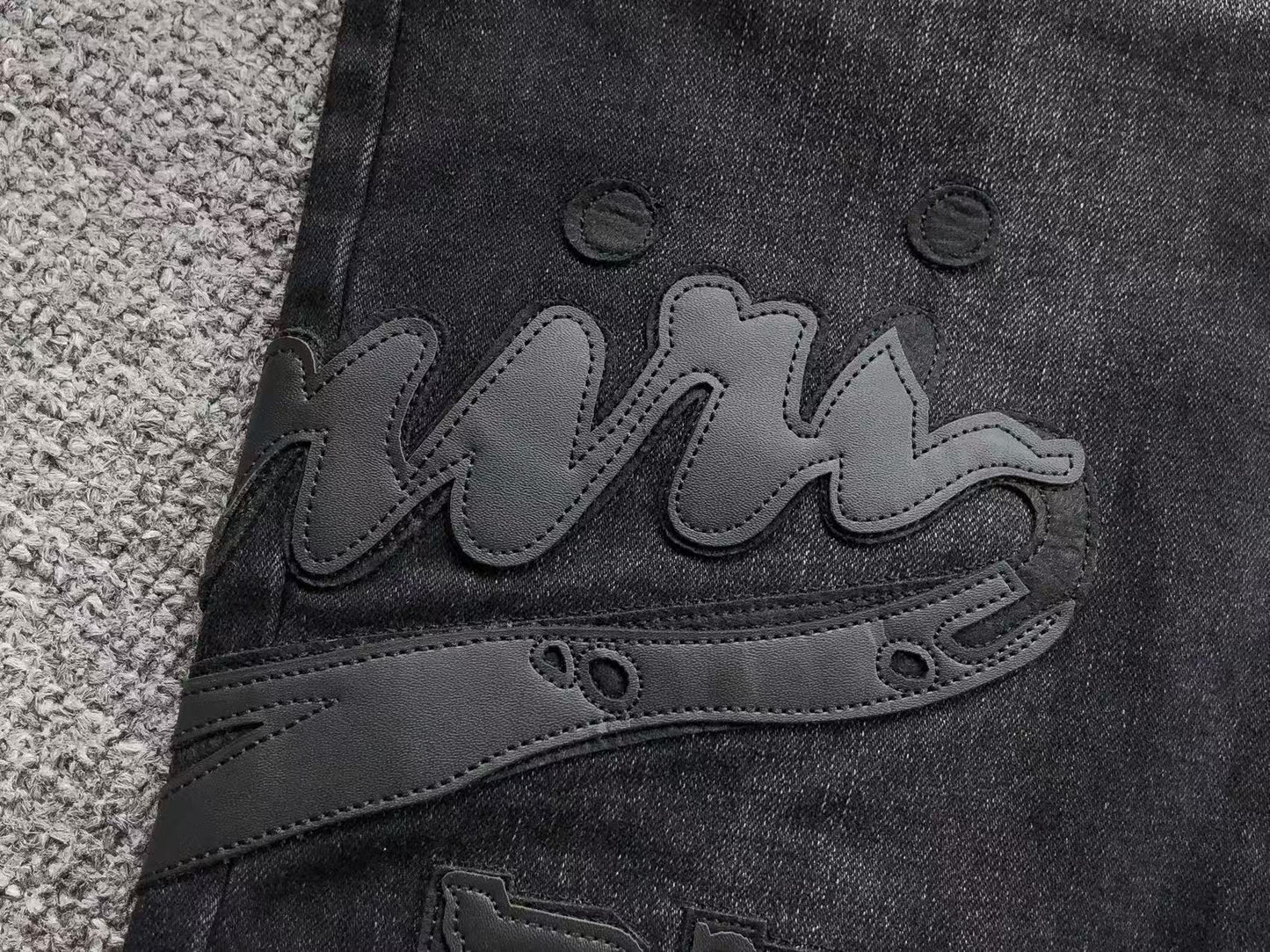 Calça AMIRI Stealth 22 Black Denim