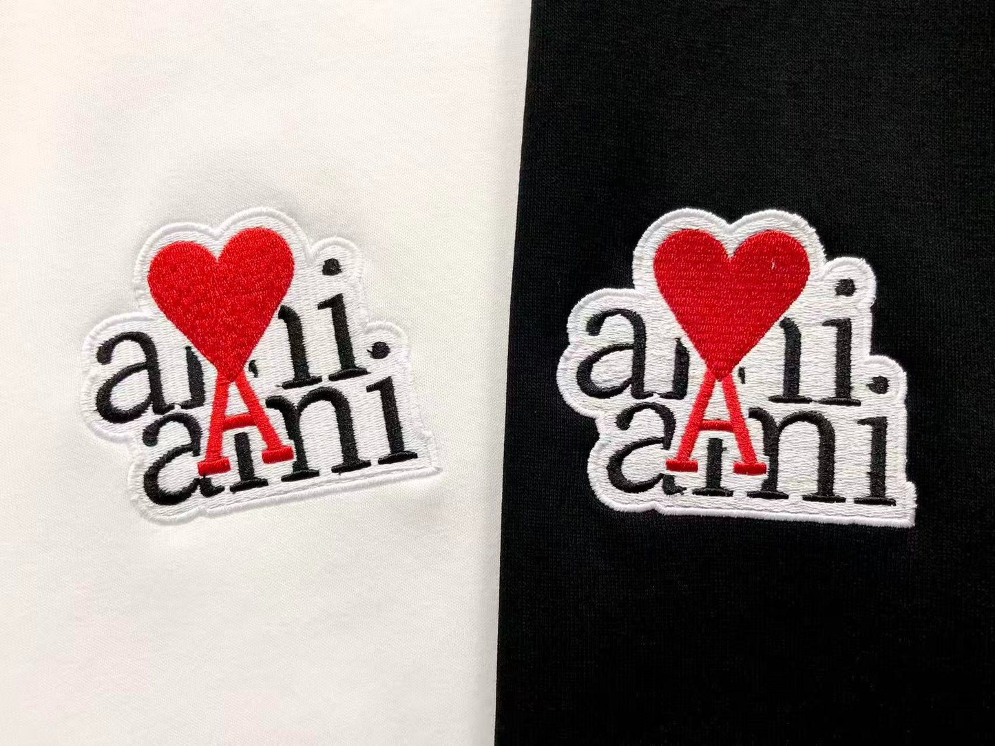 Moletom AMI Paris Ami de Cœur Script Logo Crewneck