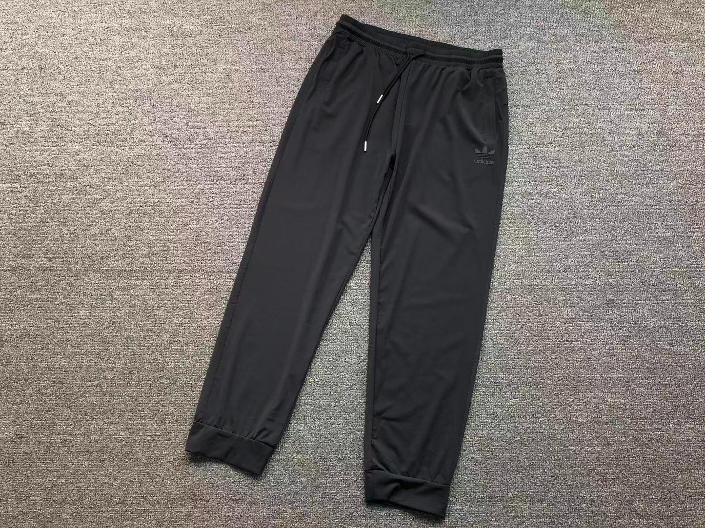 Calça Adidas Essential Tech Jogger