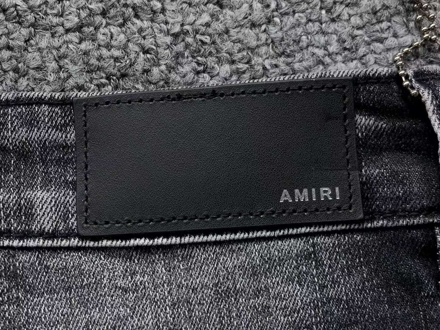 Calça AMIRI Heavy Distressed