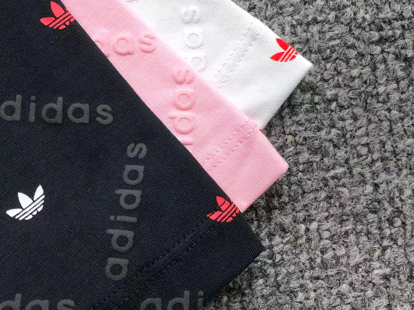 Camiseta Adidas Monogram All Over Feminina