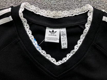 Moletom Adidas Lace V-Neck Crew
