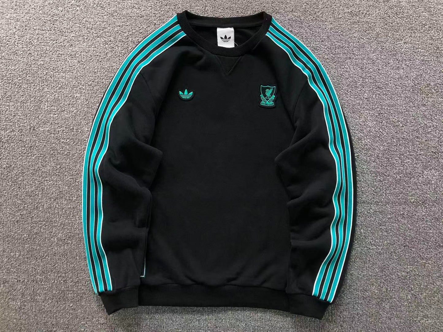 Moletom Adidas Collab Britannic Crewneck