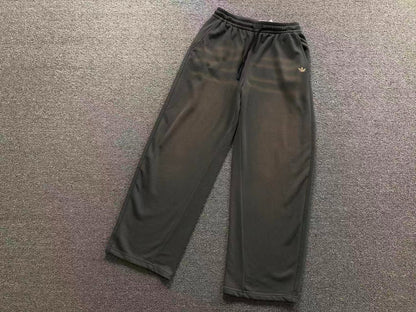 Calça Adidas Essential Wide Tech Pants