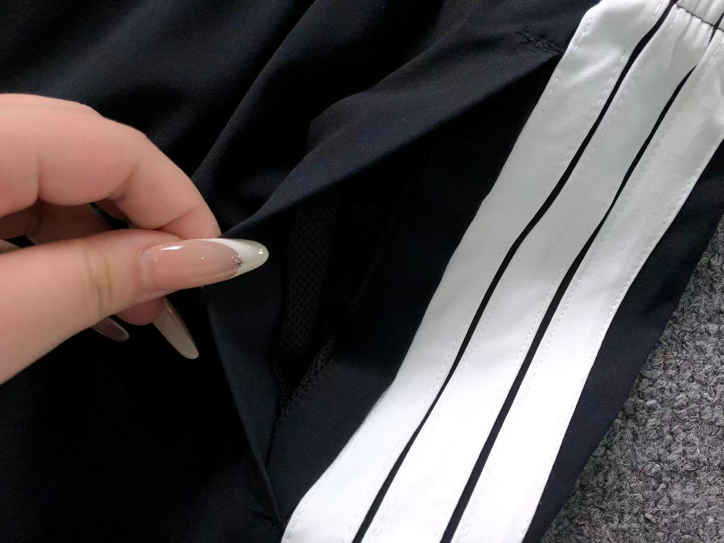 Calça Adidas Stripe Essential Jogger