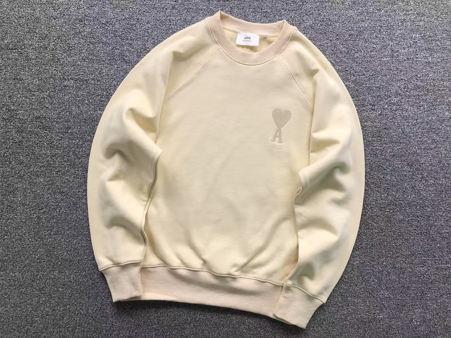 Moletom AMI Paris Ami de Cœur Crewneck