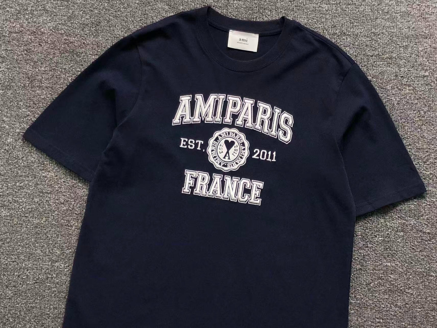 Camiseta AMI Paris Varsity Logo College