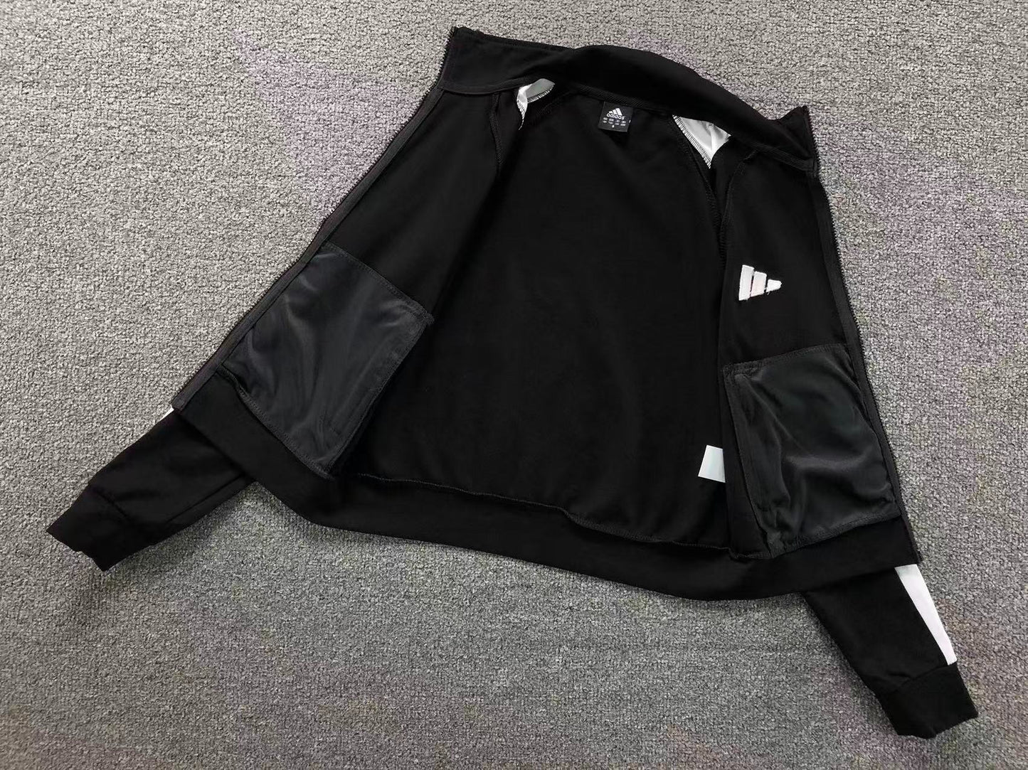Moletom Adidas Cropped Track Fit Zip