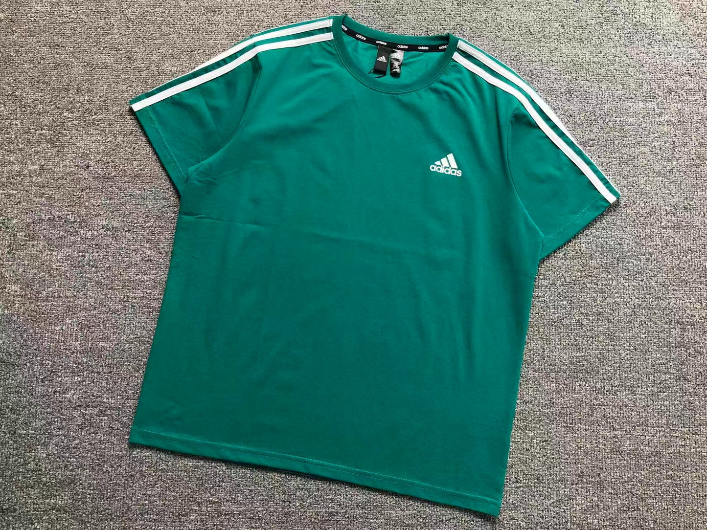 Camiseta Adidas Active Wear 3 Stripes