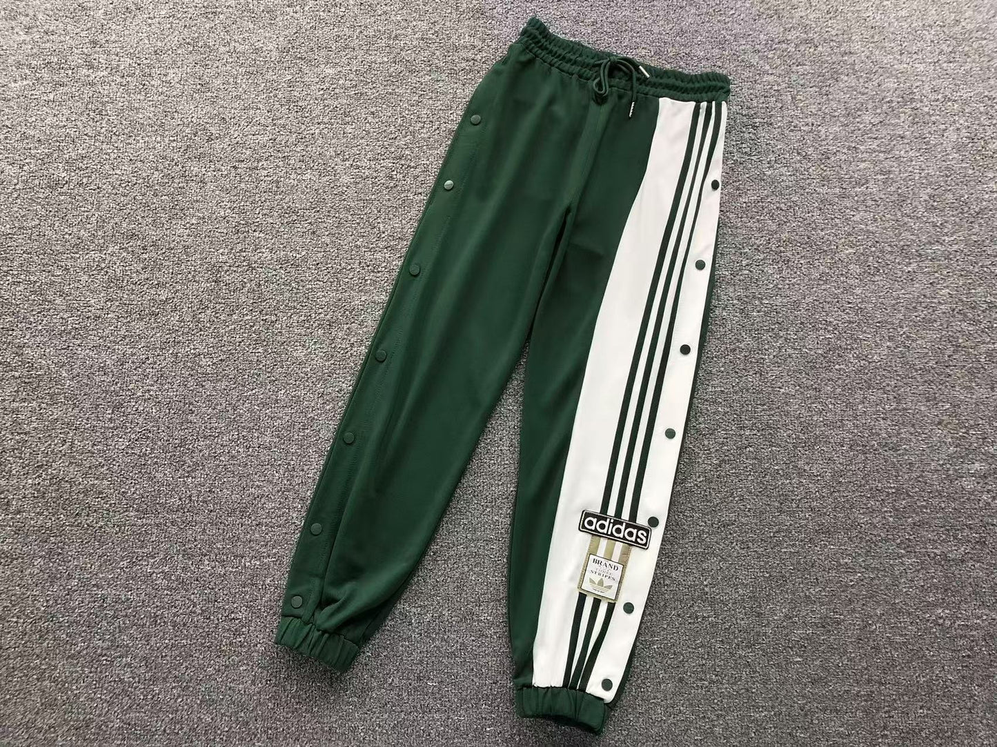 Calça Adidas Snap Track Pants