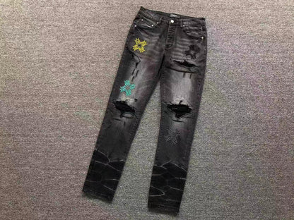 Calça AMIRI Multi Patch Black Destroyed Denim