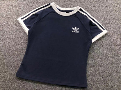 Camiseta Adidas Raglan Core 3-Stripes Feminina