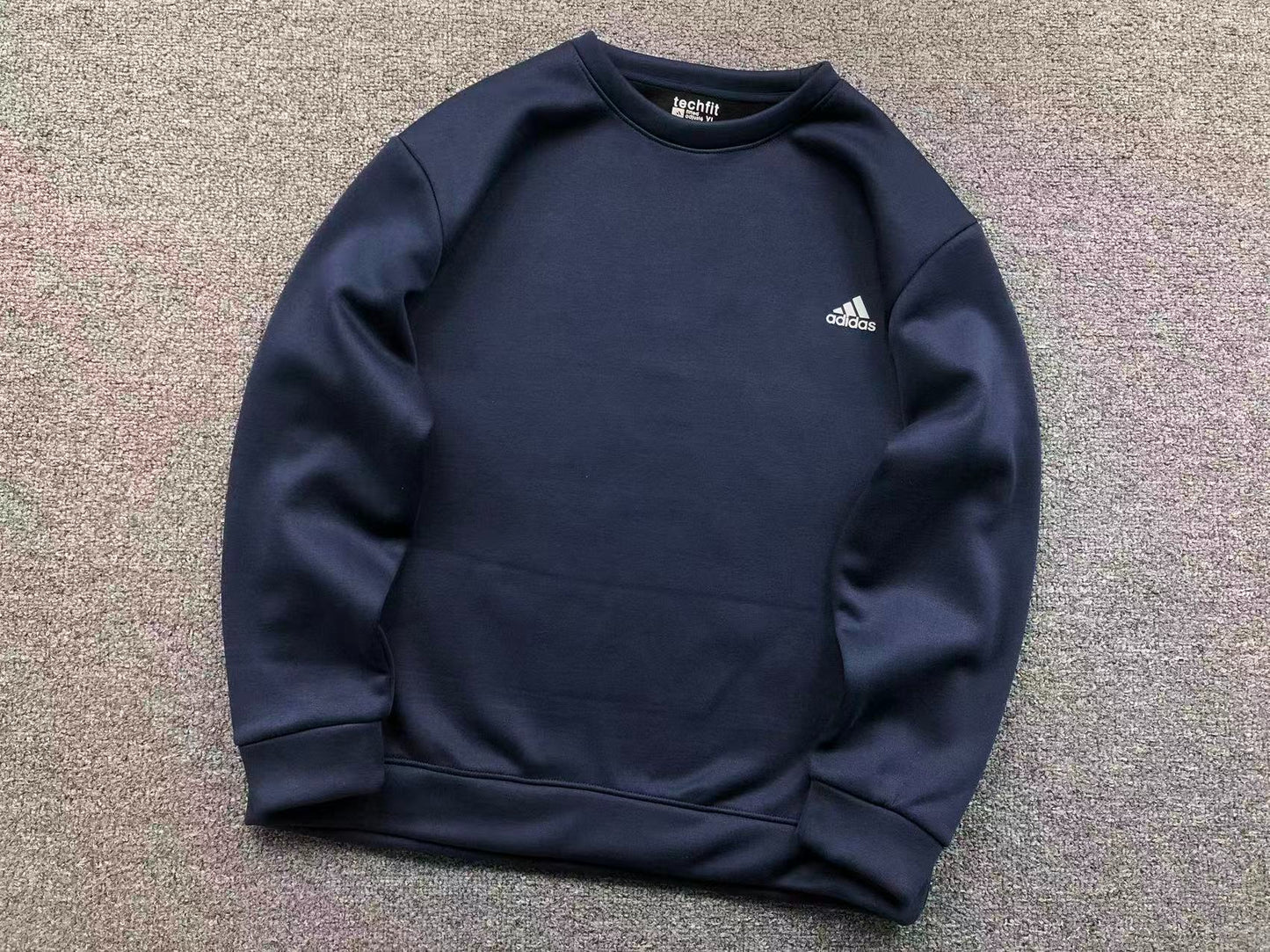 Moletom Adidas TechFit Essential Crew