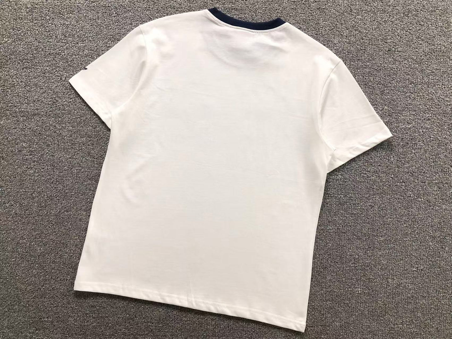 Camiseta adidas Originals Varsity Crest Tee