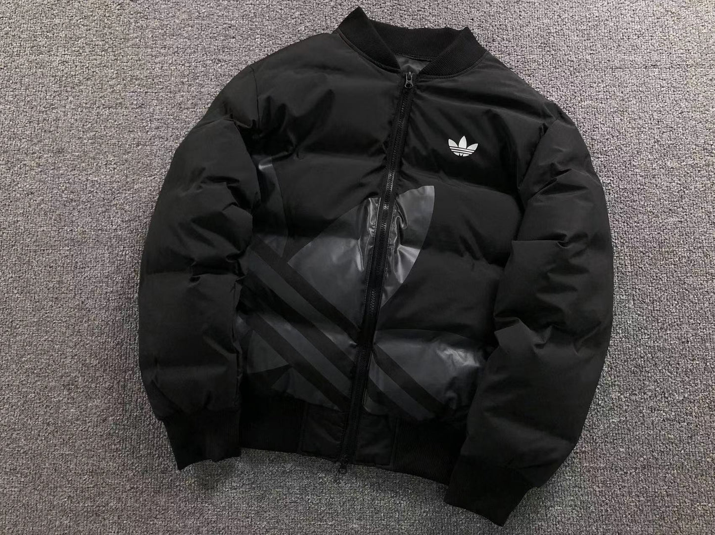 Jaqueta adidas Iconic Puff Jacket