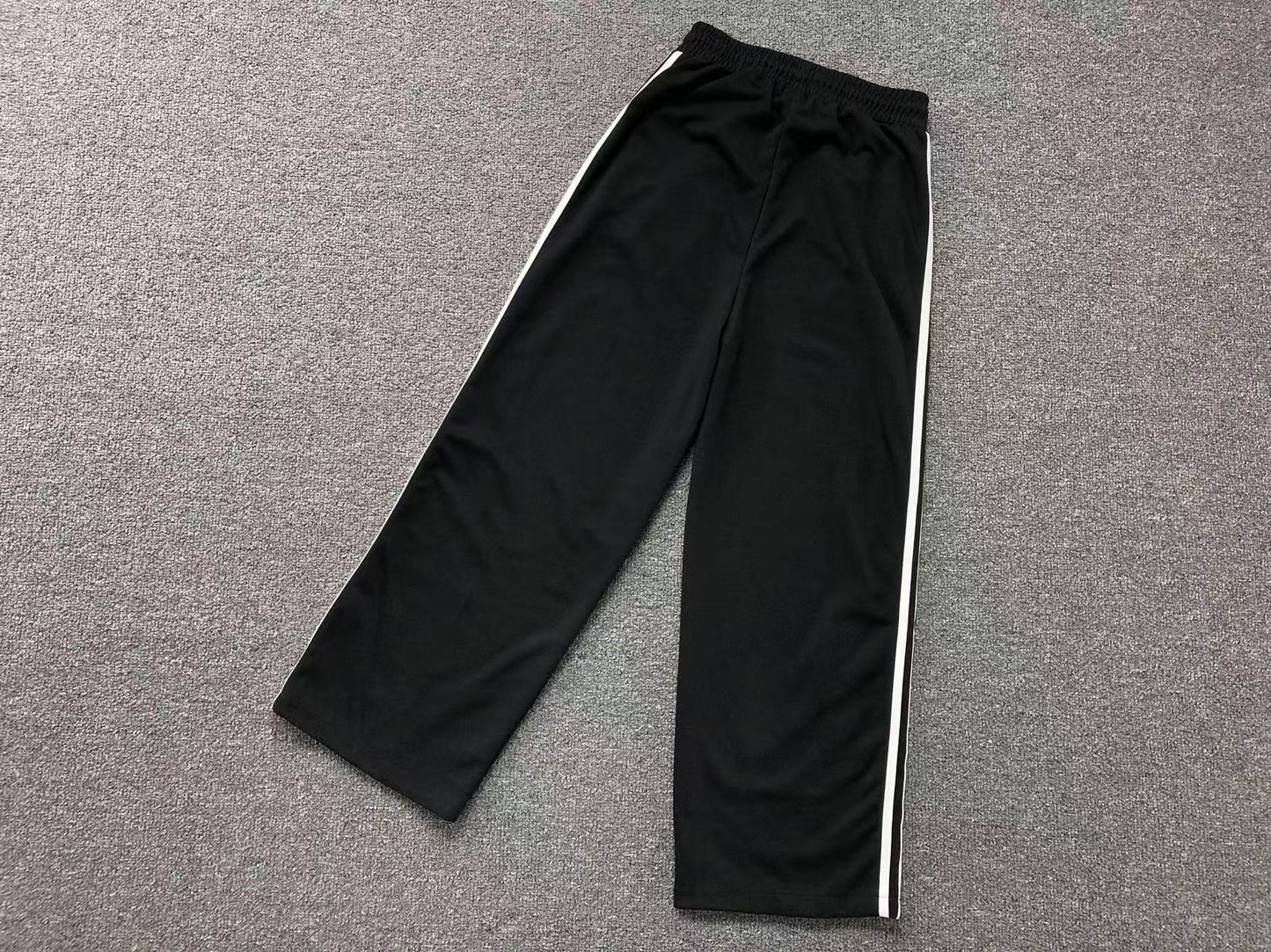 Calça Adidas Classic 3-Stripes Track Pants