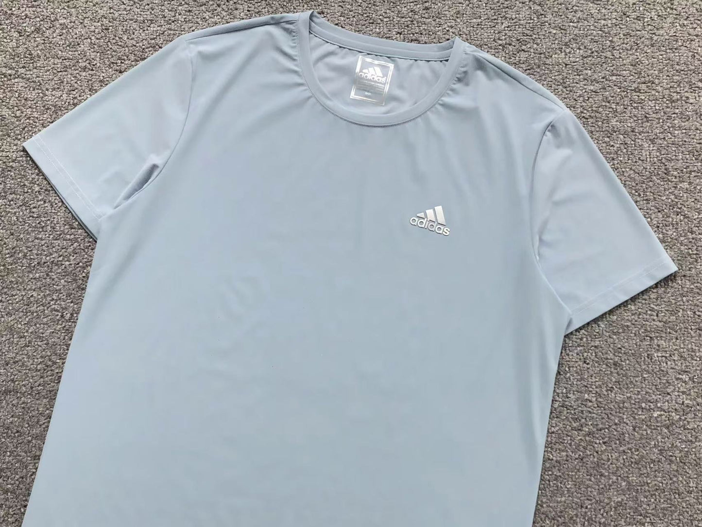 Camiseta Adidas Performance Essential