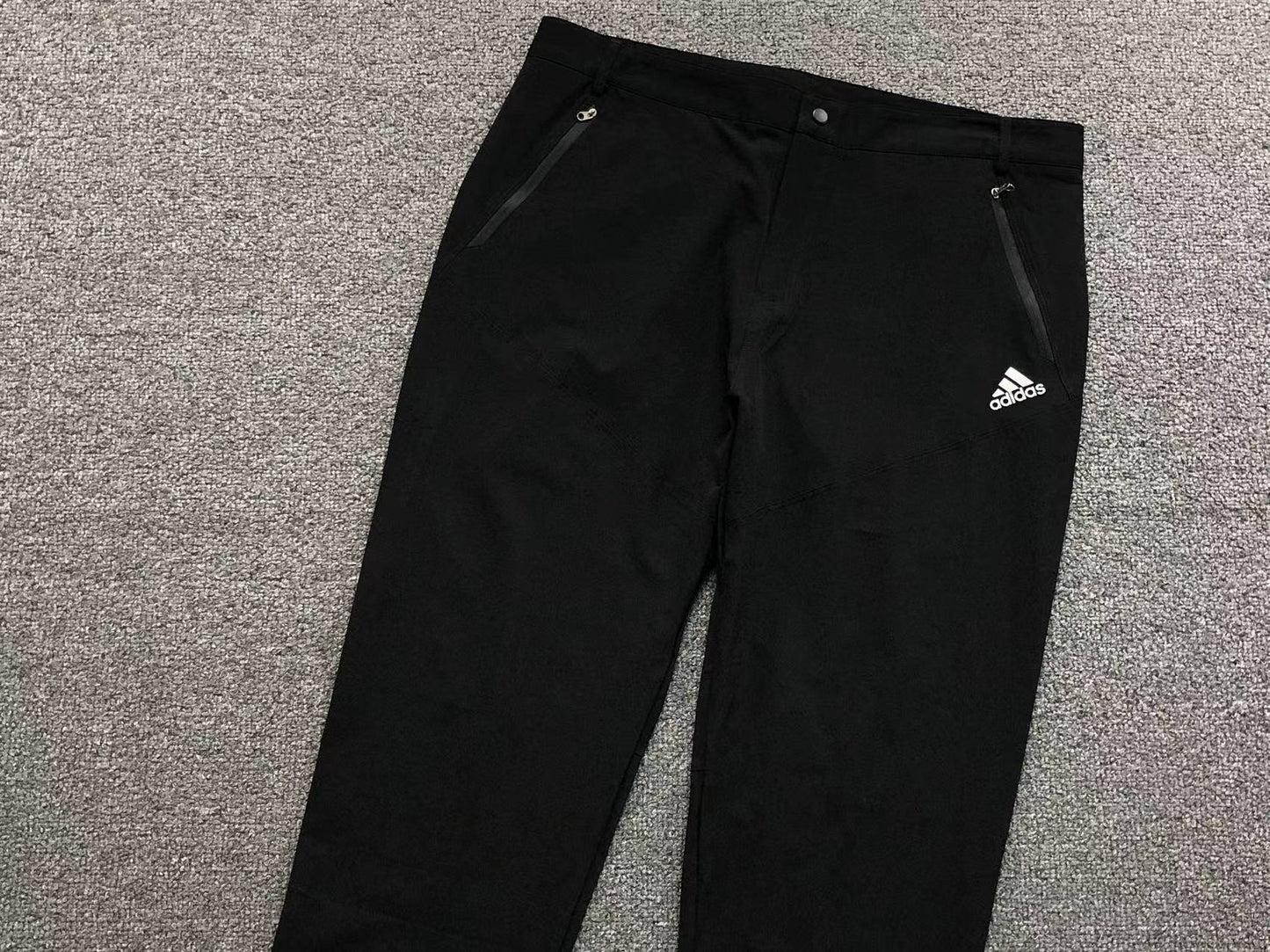 Calça Adidas Tech Utility Pants