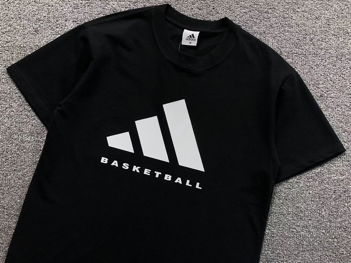 Camiseta adidas Basketball Logo