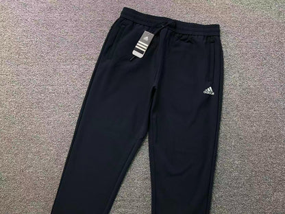Calça Adidas Essential Slim Pants