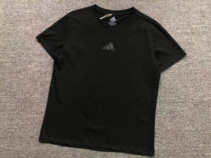 Camiseta Adidas Micro Logo Minimal Feminina