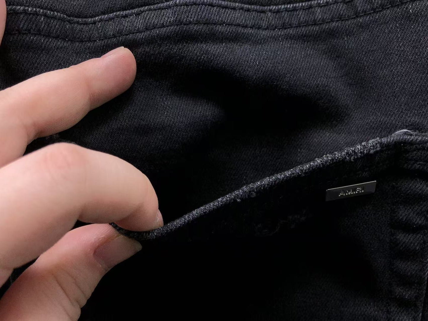 Calça AMIRI Tonal Logo Distress Denim