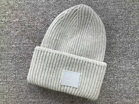 Touca Acne Studios Winter Essential