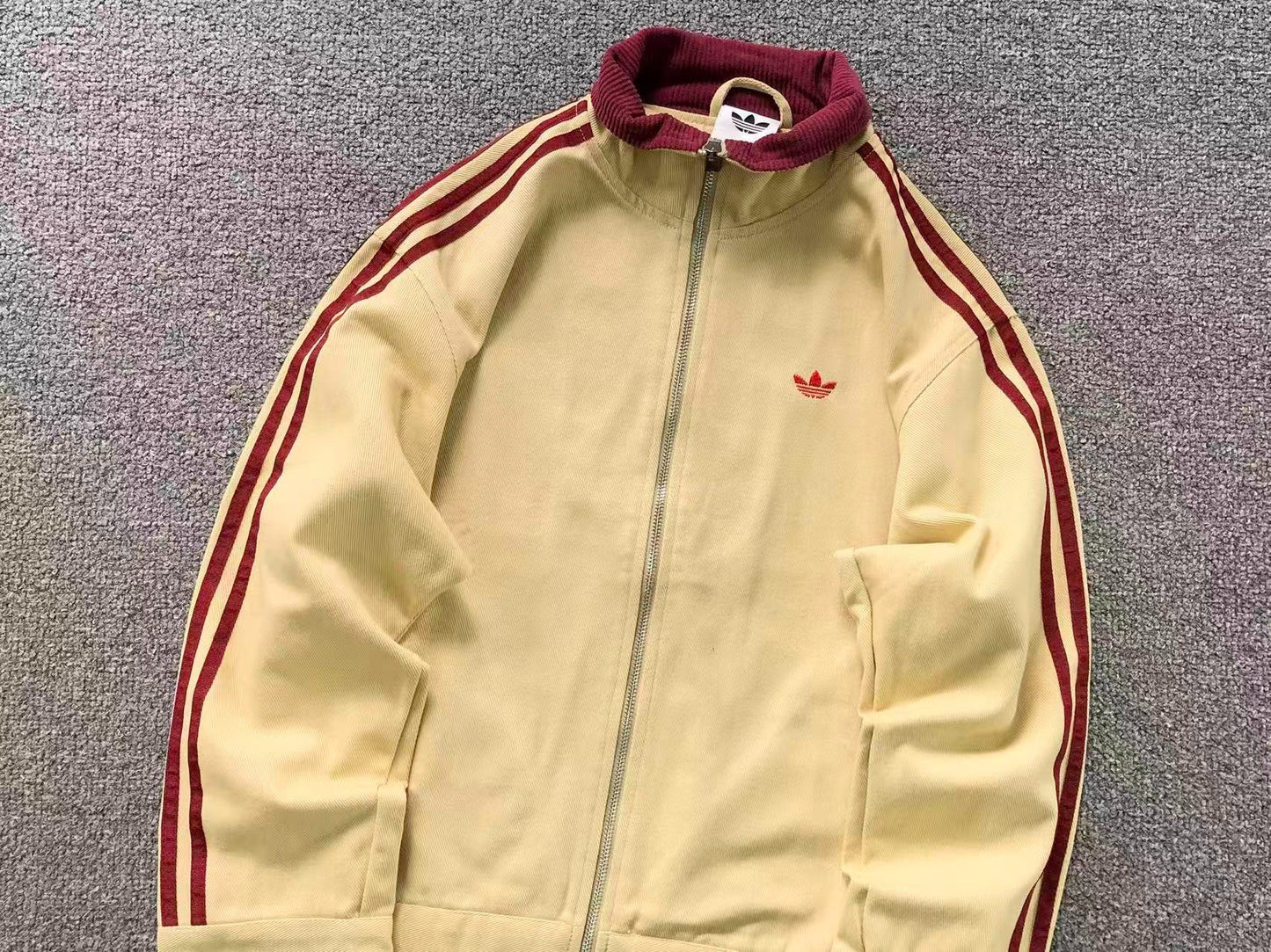 Jaqueta Adidas Y2K Burgundy Stripe