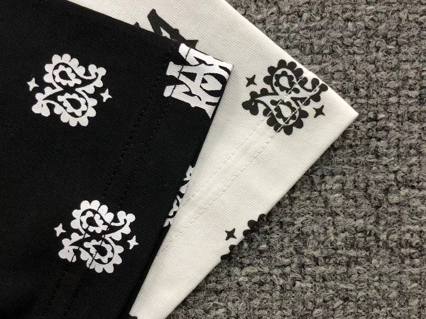 Camiseta AMIRI Monogram Pattern All Ove