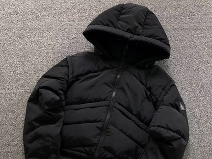 Jaqueta ALO puffer com capuz design V Feminino