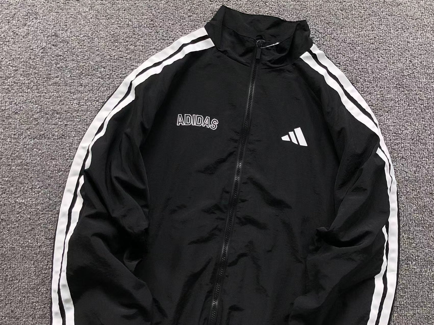 Jaqueta adidas Lightweight Track
