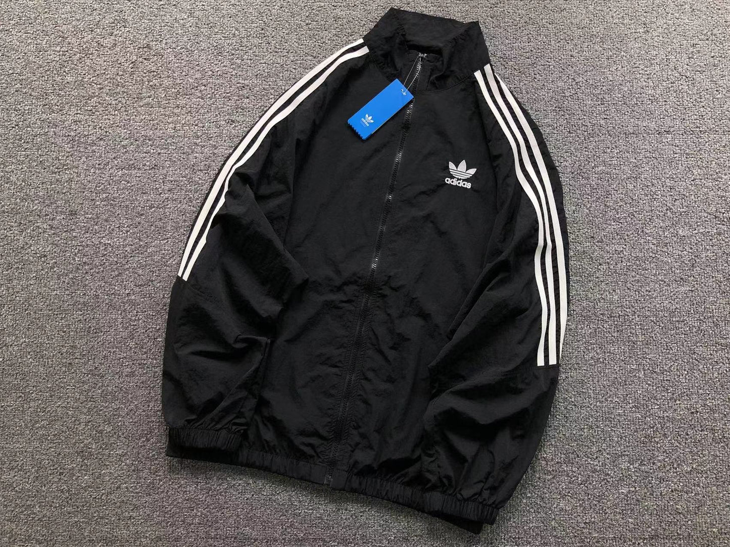Jaqueta adidas Breeze Nylon Jacket