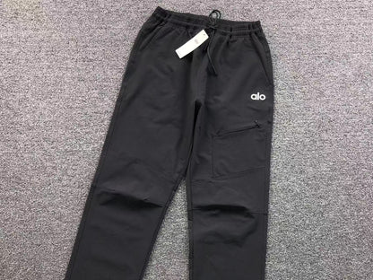 Calça elástica ALO moletom cargo
