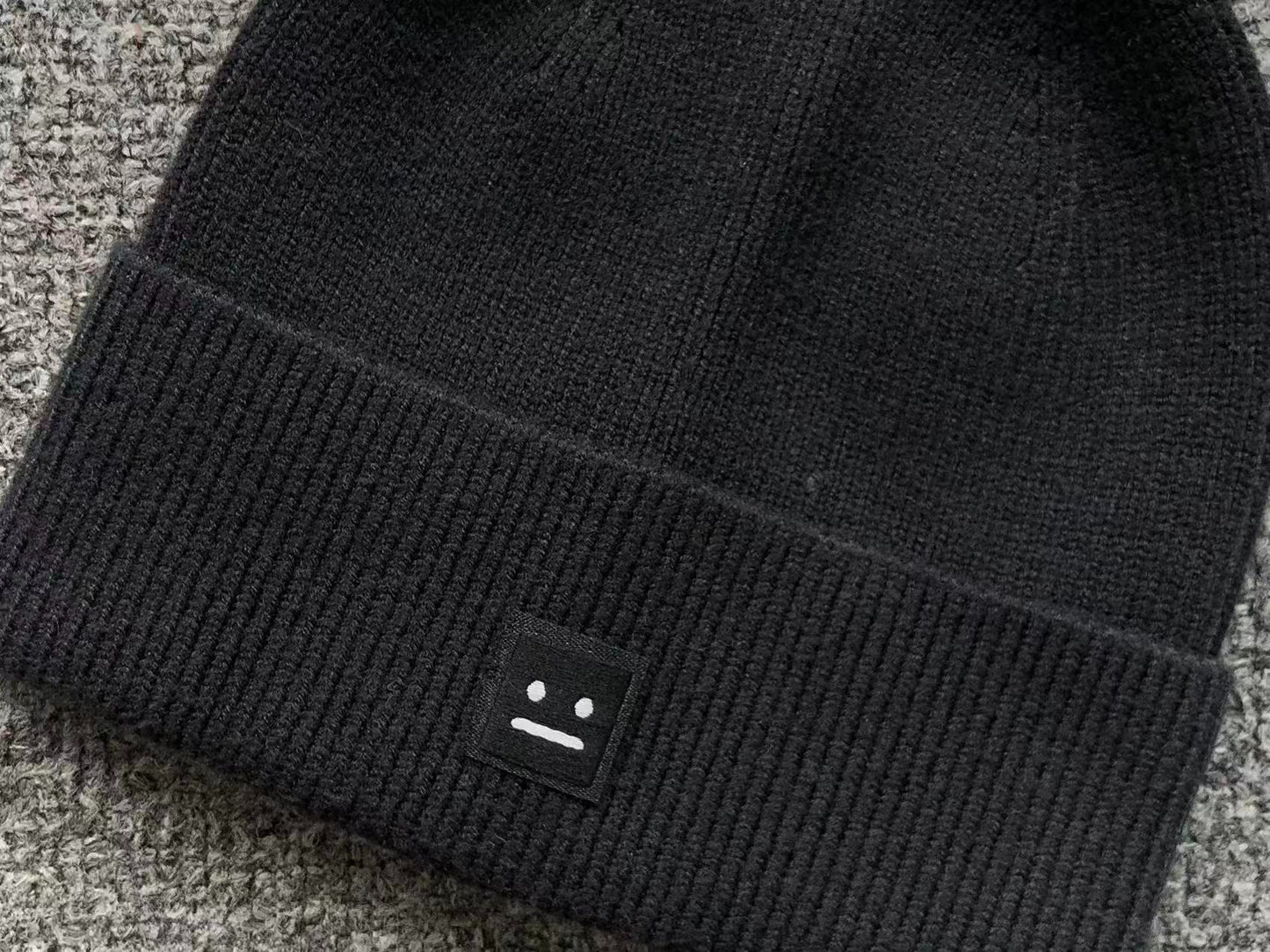Touca Acne Studios Face Patch