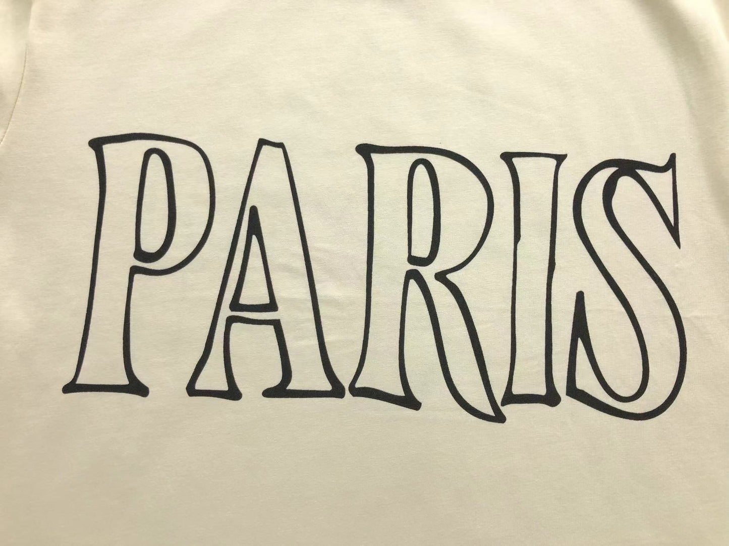 Camiseta AMI Paris Big Logo Oversized Cream