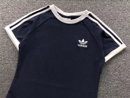 Camiseta Adidas Raglan Core 3-Stripes Feminina
