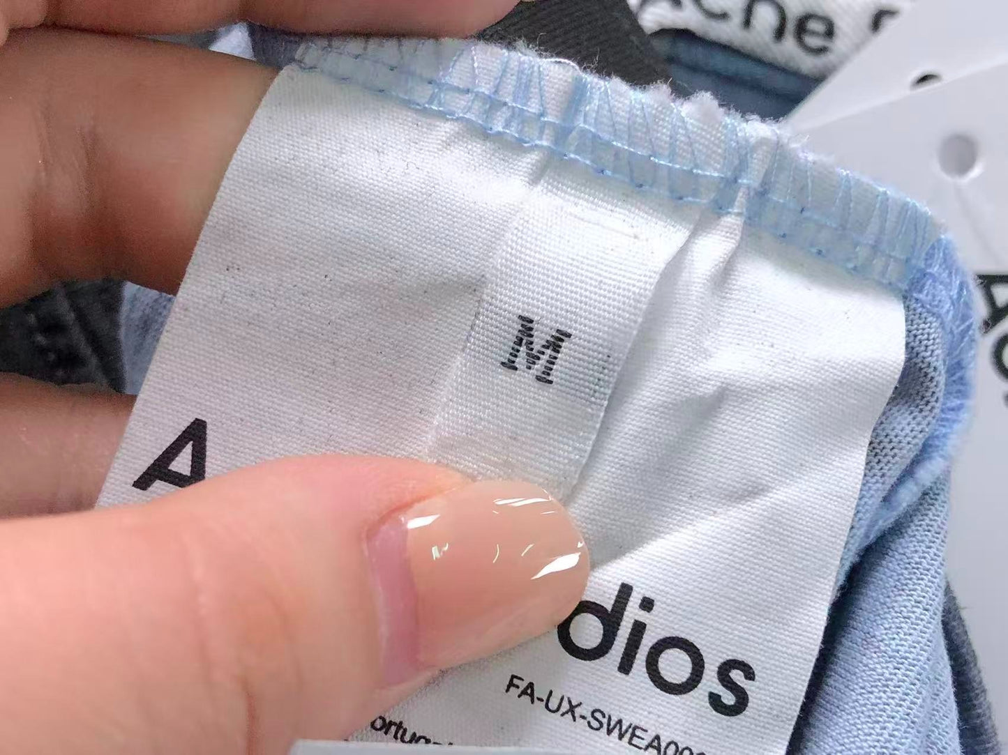 Camiseta Acne Studios Worn Metal Core