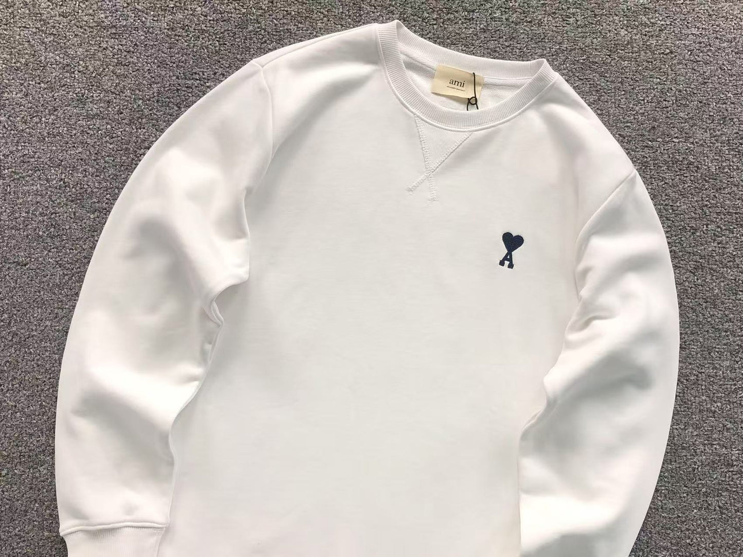 Moletom AMI Paris Crewneck Logo Ami de Cœur