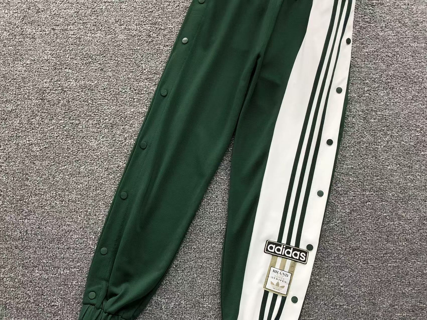 Calça Adidas Snap Track Pants