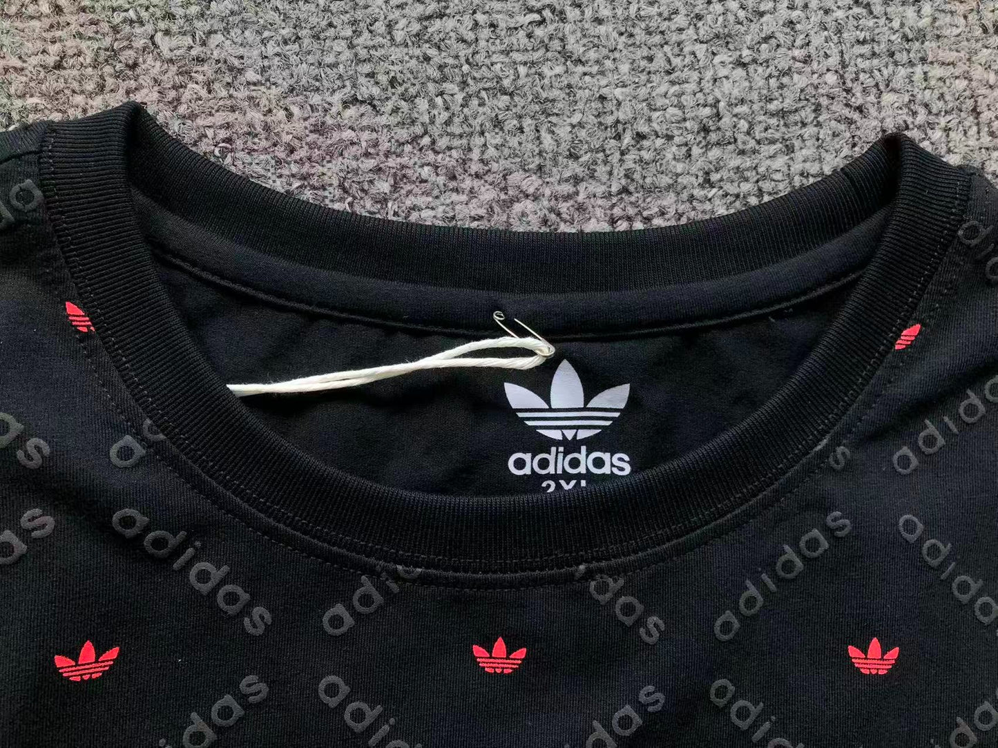 Camiseta Adidas Monogram All Over Feminina