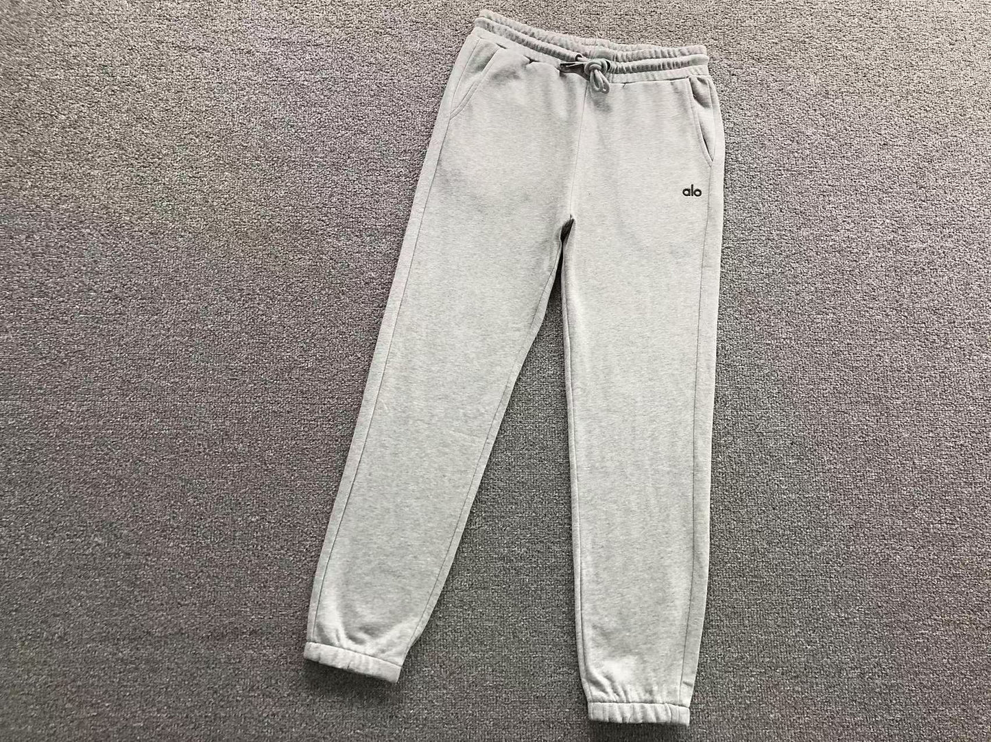 Calça elástica ALO moletom
