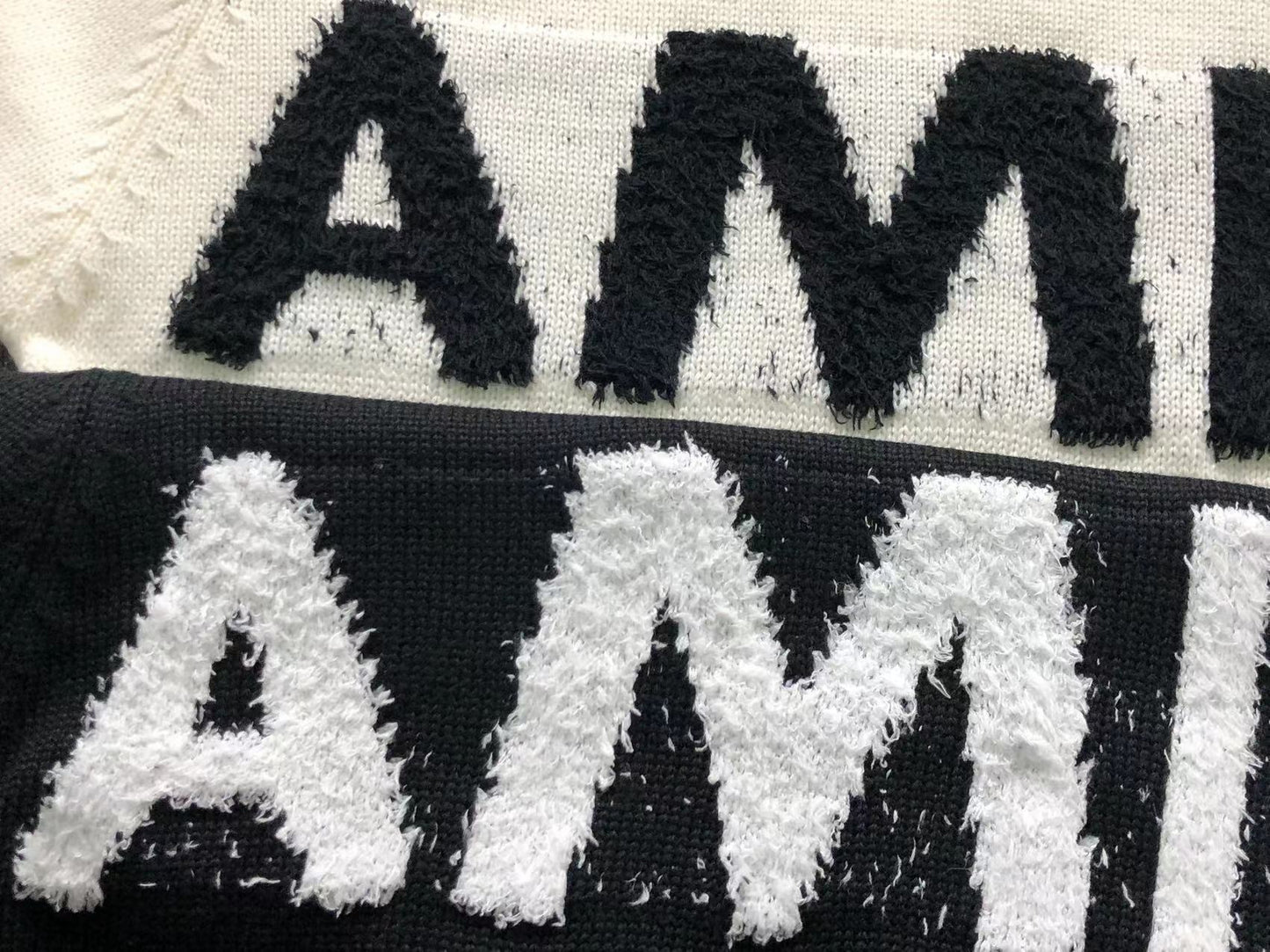Suéter AMIRI Brush Logo Distressed