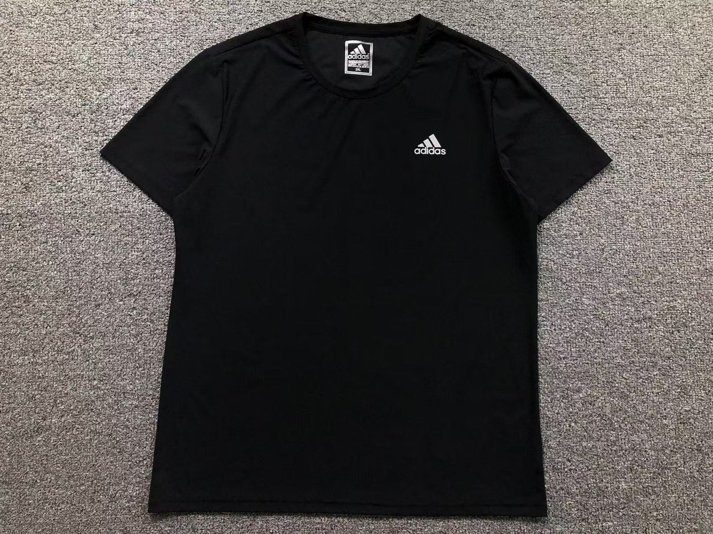 Camiseta Adidas Performance Essential