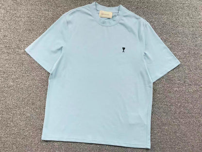 Camiseta AMI Paris Logo Coração Mini Bordado