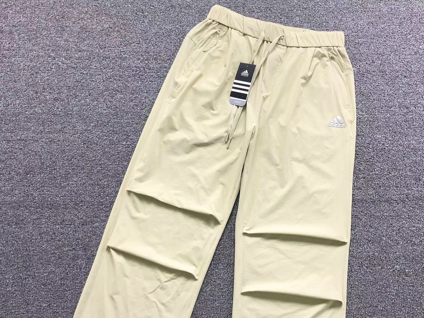 Calça Adidas Urban Utility Pants