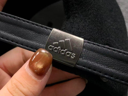 Boné adidas Silent Luxury