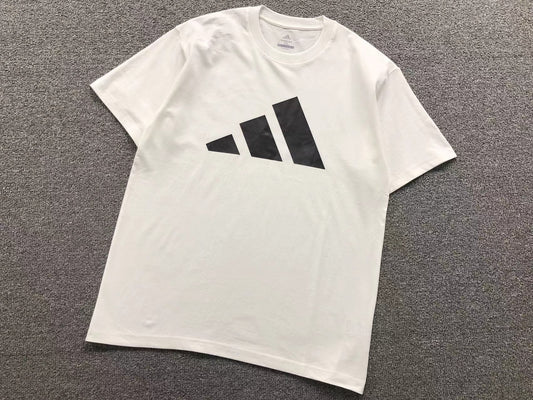 Camiseta Adidas Big Logo Essential
