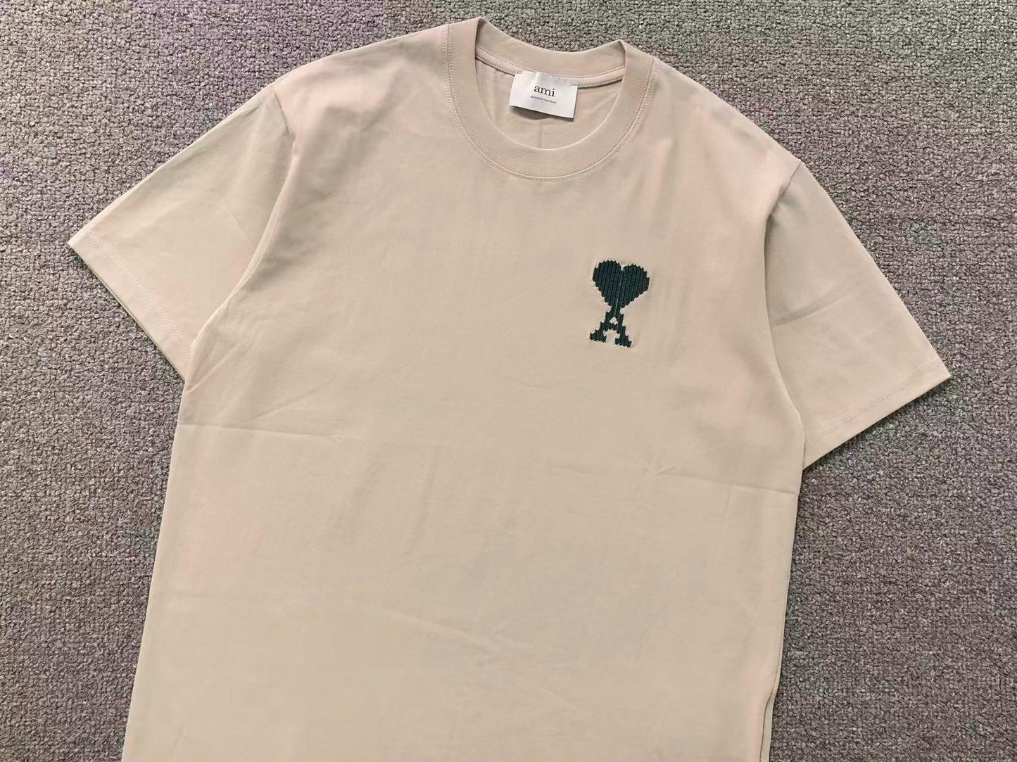 Camiseta AMI Paris Classic Logo Vermelho