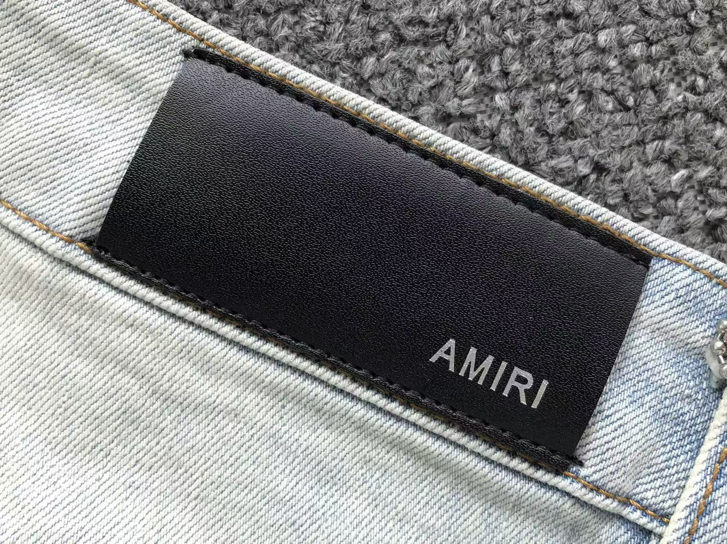 Calça AMIRI White Star Denim
